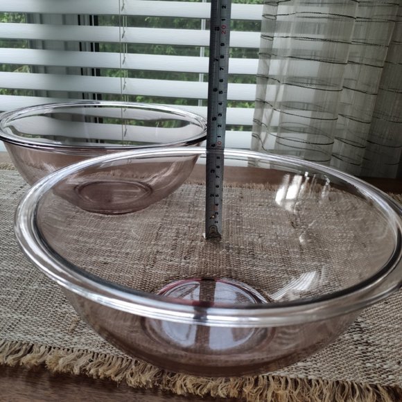 2 Pyrex Bowls Amethyst #325 - Picture 2 of 6